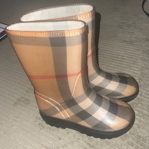 Unisex Burberry rain boots size 8 1/2